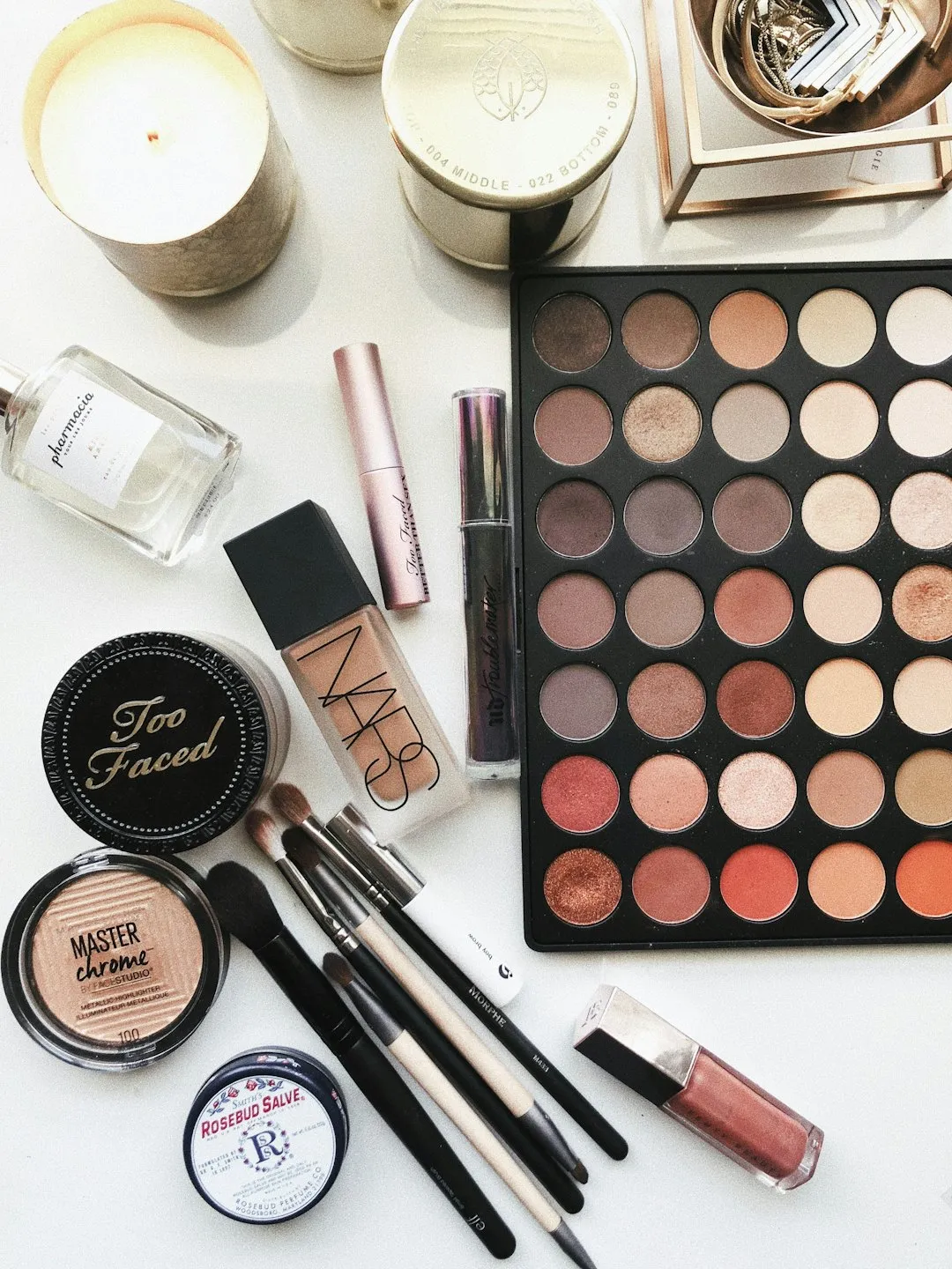 Cole&ccedil;&atilde;o de maquiagens no Kbella Beauty Studio
